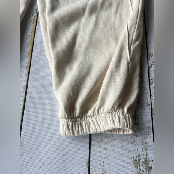 Adidas Hyperglam Fleece Jogger women’s Medium LIKE NEW - Picture 3 of 14